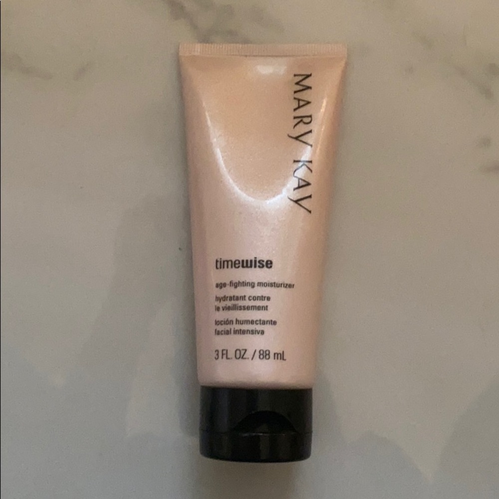 TimeWise® Age-Fighting Moisturizer
Normal / Dry